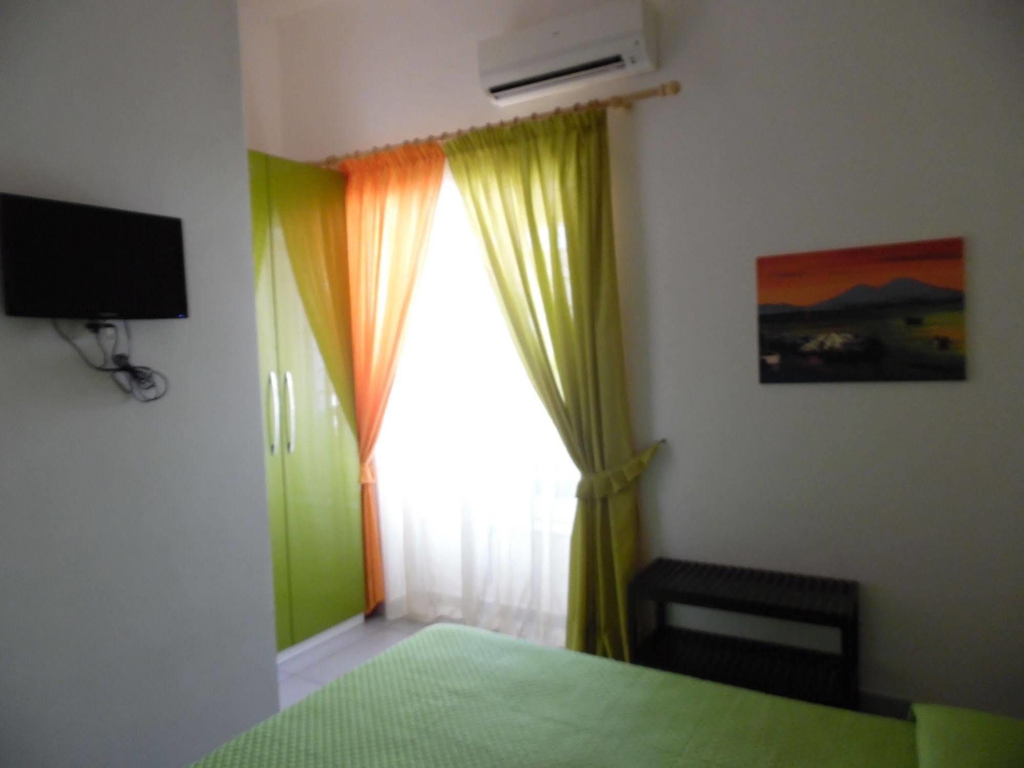 Megaride Santa Lucia Bed & Breakfast Napoli Dış mekan fotoğraf