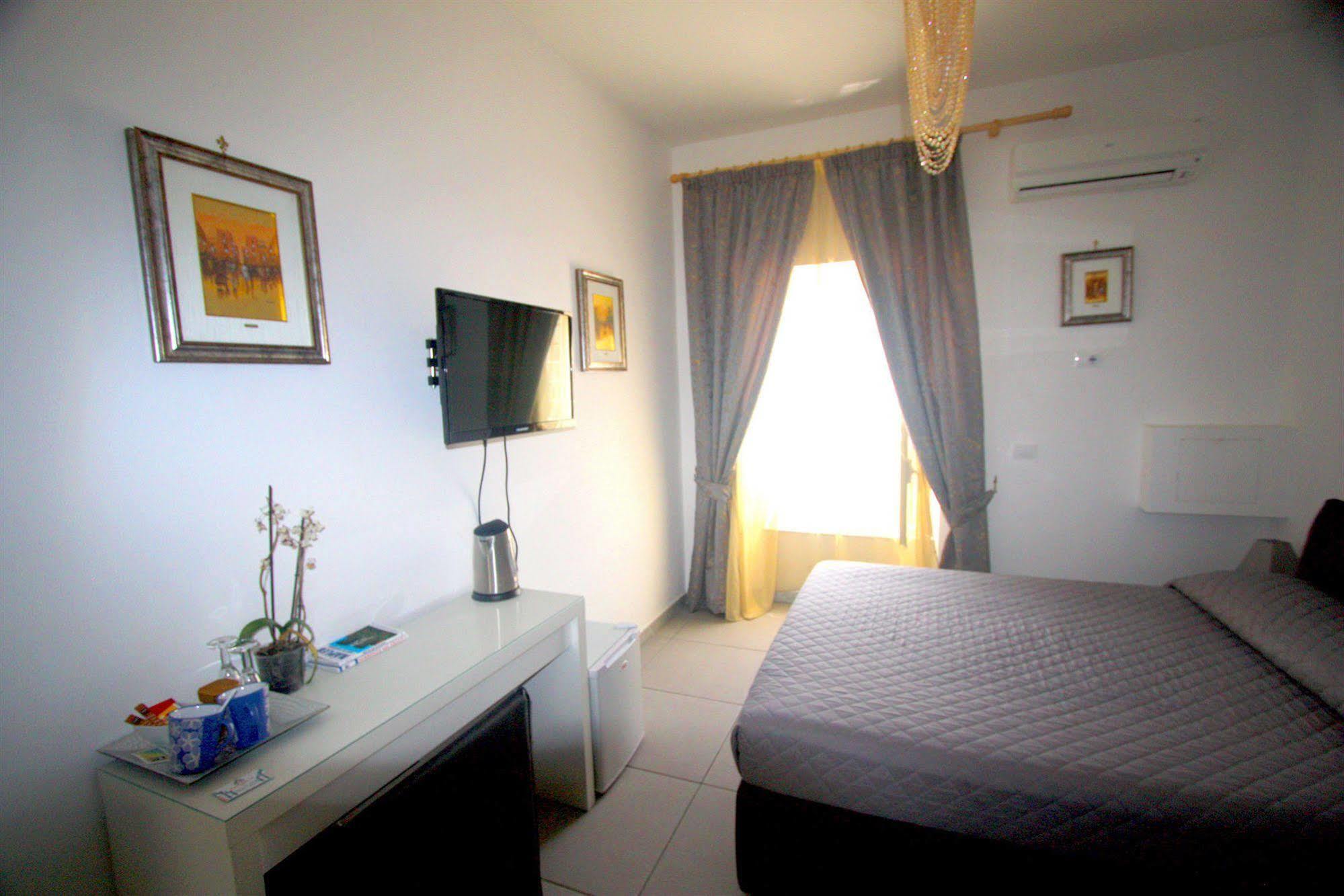 Megaride Santa Lucia Bed & Breakfast Napoli Dış mekan fotoğraf